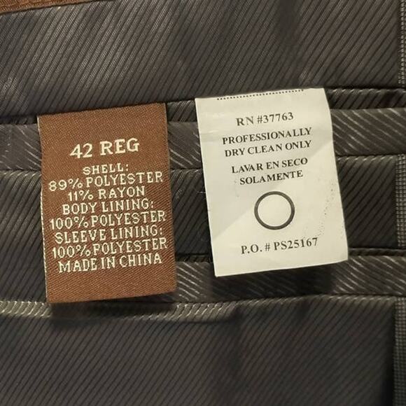 Perry Ellis Blazer Sports Coat. Men's Size 42R. - Picture 6 of 10